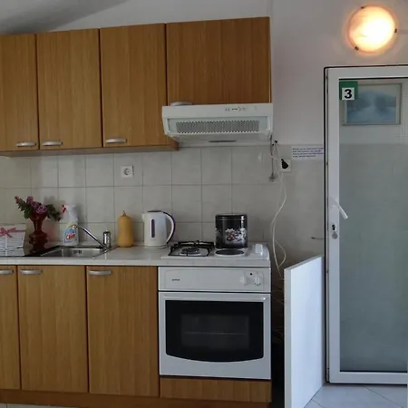 In Mit Meerblick, Terrasse, Klimaanlage, W-lan 5046-3 * Okrug Gornji