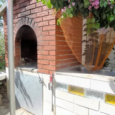 Apartment In Mit Meerblick, Terrasse, Klimaanlage, W-lan 5046-3 Okrug Gornji